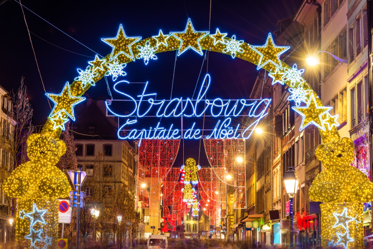 IdealtoursStrassburgWeihnachtsmarktshutterstock354241376.png